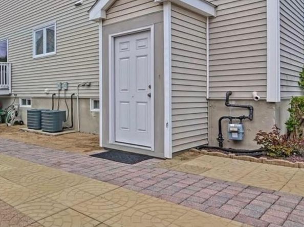 56 Valley St, Everett MA 02149