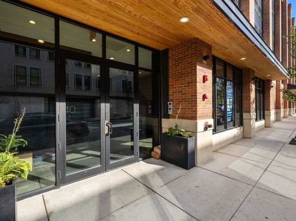340 W 2nd Street 13, Boston MA 02127