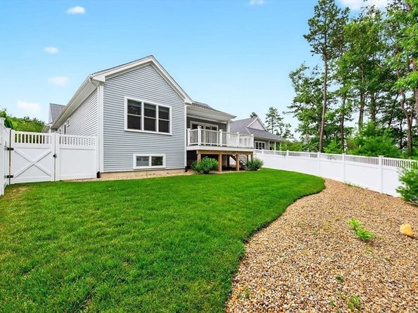 53 Standing Rock, Plymouth MA 02360