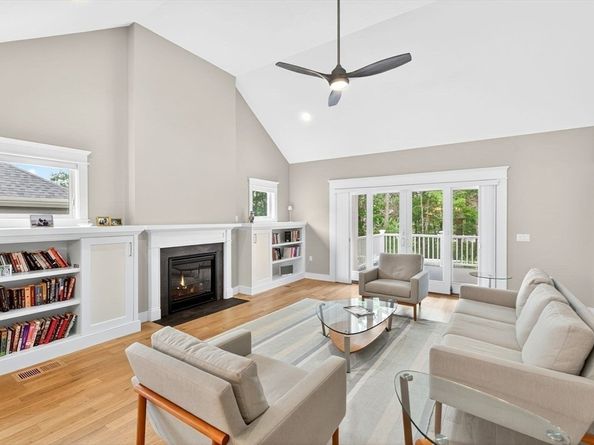 53 Standing Rock, Plymouth MA 02360