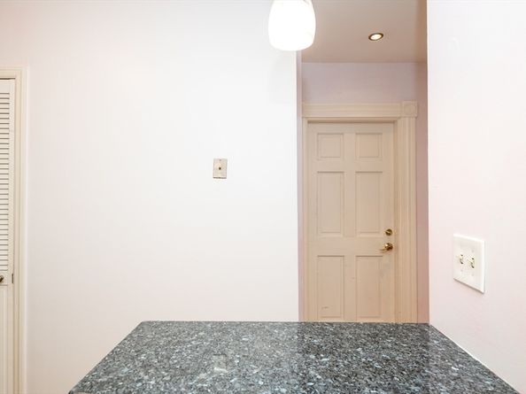 32 Almont St 321, Medford MA 02155