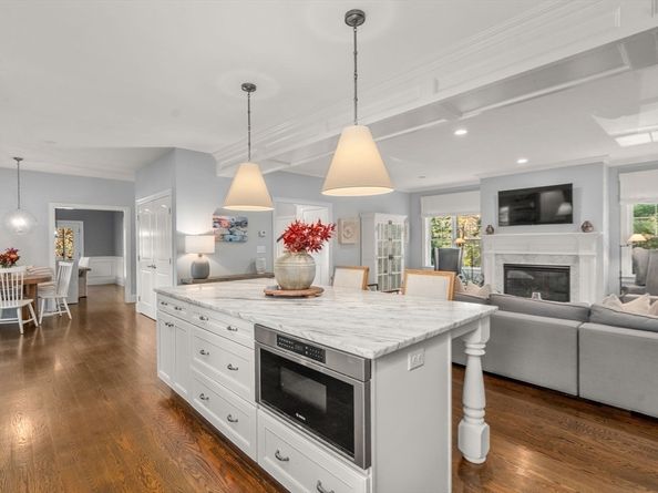 150 Dedham St, Dover MA 02030