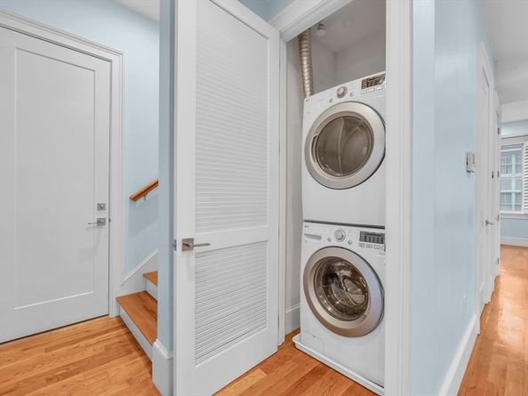 480 East 4th St 3, Boston MA 02127