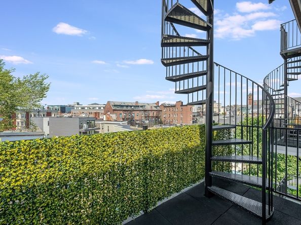 480 East 4th St 3, Boston MA 02127