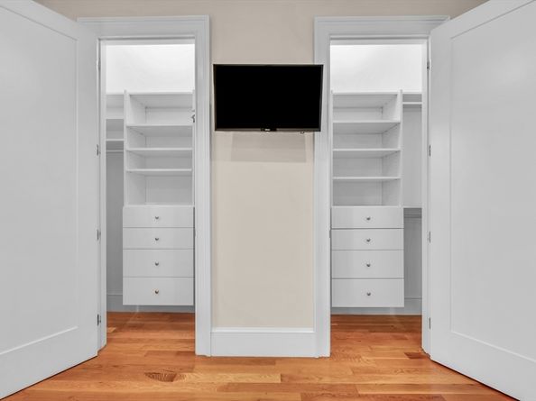 480 East 4th St 3, Boston MA 02127