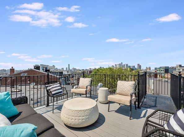 480 East 4th St 3, Boston MA 02127