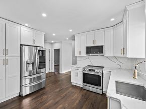 8 Hillview Ave, Boston MA 02131