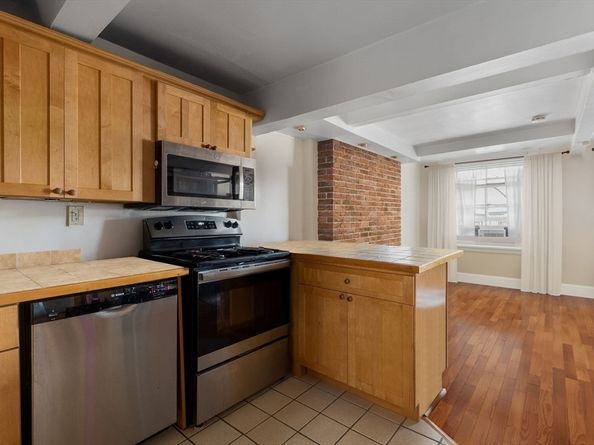 261 Marlborough St 12, Boston MA 02116