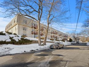 2 Ocean Ave 2K, Gloucester MA 01930