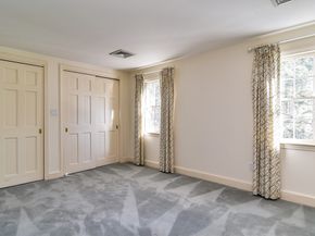 9 Buttercup Ln, Dover MA 02030