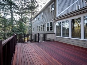 9 Buttercup Ln, Dover MA 02030