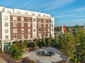 18 Cliveden 406W, Quincy MA 02169