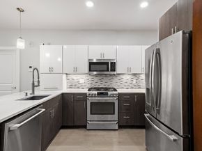 18 Cliveden 406W, Quincy MA 02169