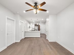 18 Cliveden 406W, Quincy MA 02169