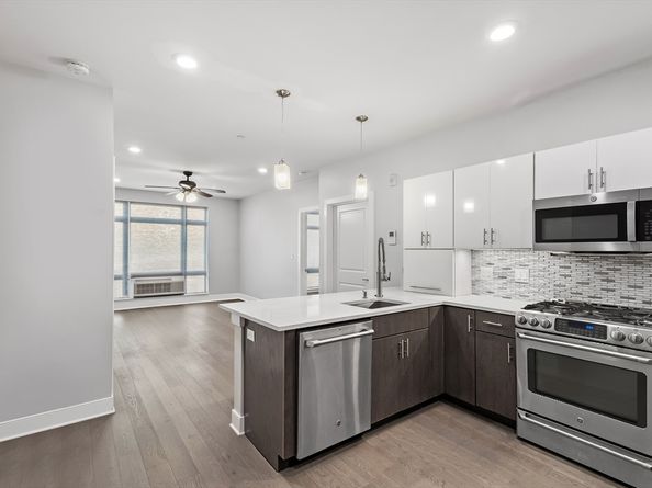 18 Cliveden 406W, Quincy MA 02169