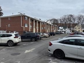 27 Arlington Road 2, Woburn MA 01801