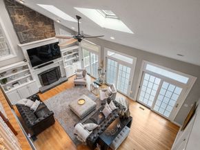 15 Homestead Dr, Medfield MA 02052