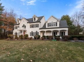 15 Homestead Dr, Medfield MA 02052