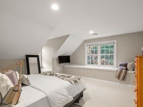 15 Homestead Dr, Medfield MA 02052