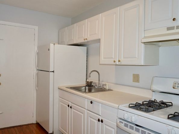 6 Hayes Rd 10, Boston MA 02131