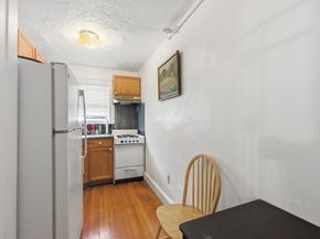 42 West Baltimore 18, Lynn MA 01902