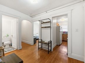 42 West Baltimore 18, Lynn MA 01902