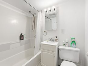 42 West Baltimore 18, Lynn MA 01902