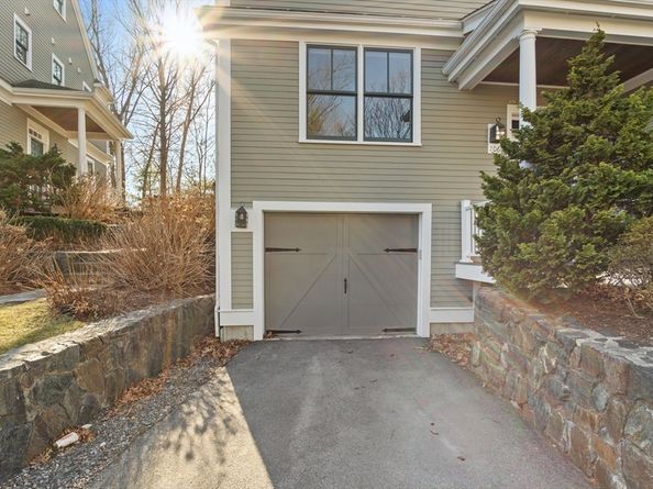 106 Johnson Woods Drive 106, Reading MA 01867