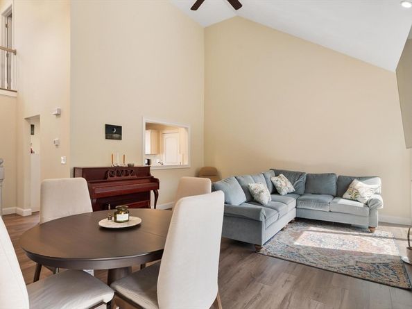 3 Pine Hill Way 3, Harvard MA 01451