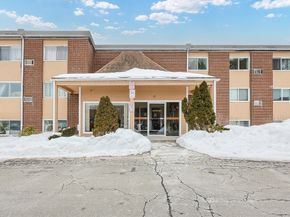 27 Willis St 18, Framingham MA 01702