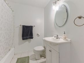 27 Willis St 18, Framingham MA 01702