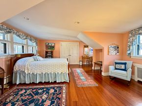 9 West Cedar St, Boston MA 02108