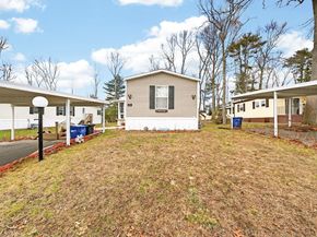 18 Timber Lane, Wareham MA 02576