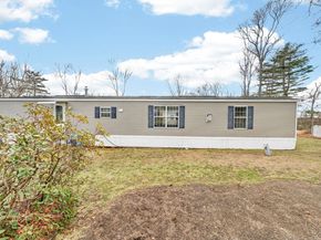 18 Timber Lane, Wareham MA 02576