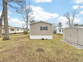 18 Timber Lane, Wareham MA 02576