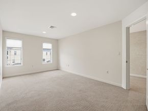 3901 Knightsbridge Close 3901, Worcester MA 01609