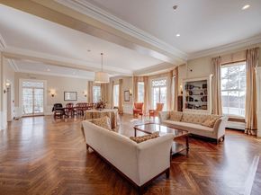 277 Nahanton St 277, Newton MA 02459