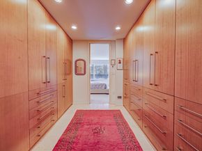 277 Nahanton St 277, Newton MA 02459