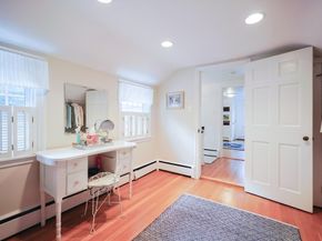 9 Elmcrest Cir, Melrose MA 02176