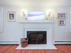 9 Elmcrest Cir, Melrose MA 02176