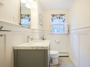 9 Elmcrest Cir, Melrose MA 02176