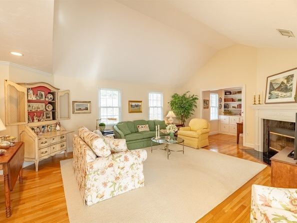 74 Tussock Brook Rd 74, Duxbury MA 02332