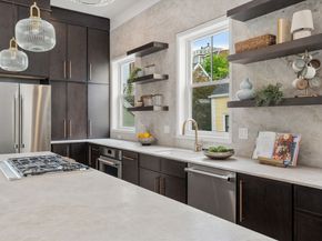 9 Russell PH, Boston MA 02129