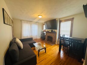 5 Wakefield St, Worcester MA 01605