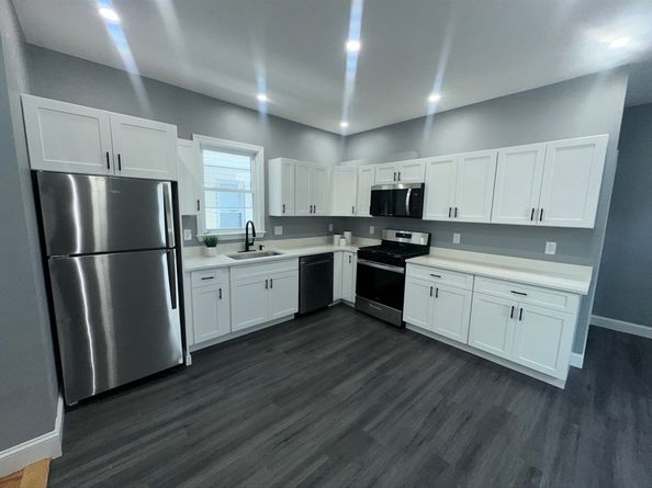 25 W Baltimore St, Lynn MA 01902