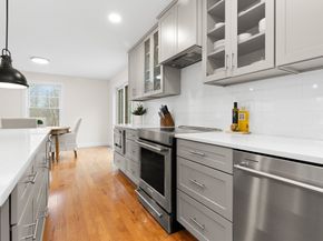 33 Downfall Rd, Newbury MA 01922