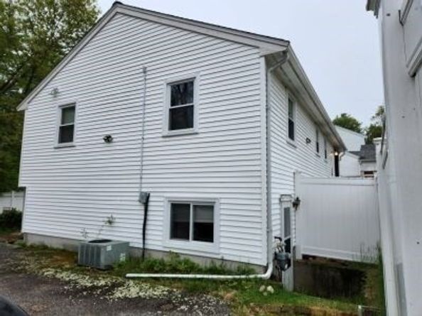22 Osceola Ln, Billerica MA 01821