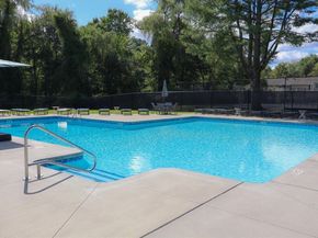 4 Village Brook Ln 4, Natick MA 01760