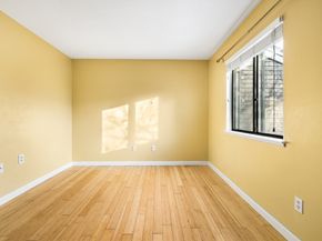 4 Village Brook Ln 4, Natick MA 01760