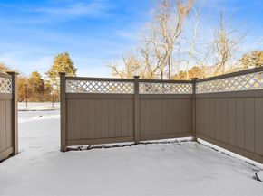 4 Village Brook Ln 4, Natick MA 01760